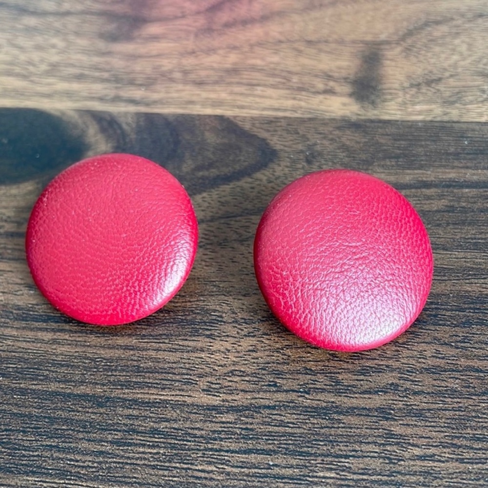 😀 Free w/ Purchase ModCloth Large Stud Earrings